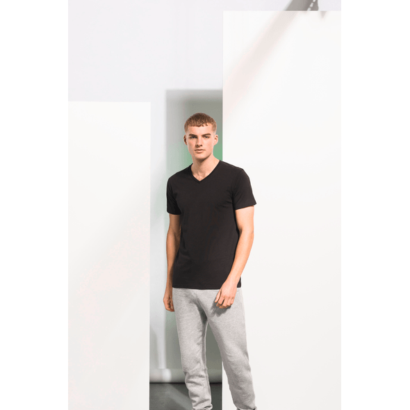 Skinni Fit | Camiseta hombre cuello pico